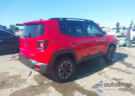 2023 Jeep Renegade Trailhawk 4X4 z USA, uszkodzony, nr VIN ZACNJDC1XPPP36864